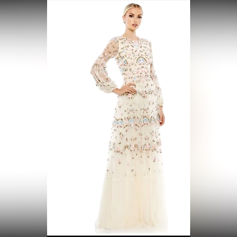 MAC DUGGAL Floral Embroidered
Long Blouson Sleeve Evening
Gown Size 6 M …